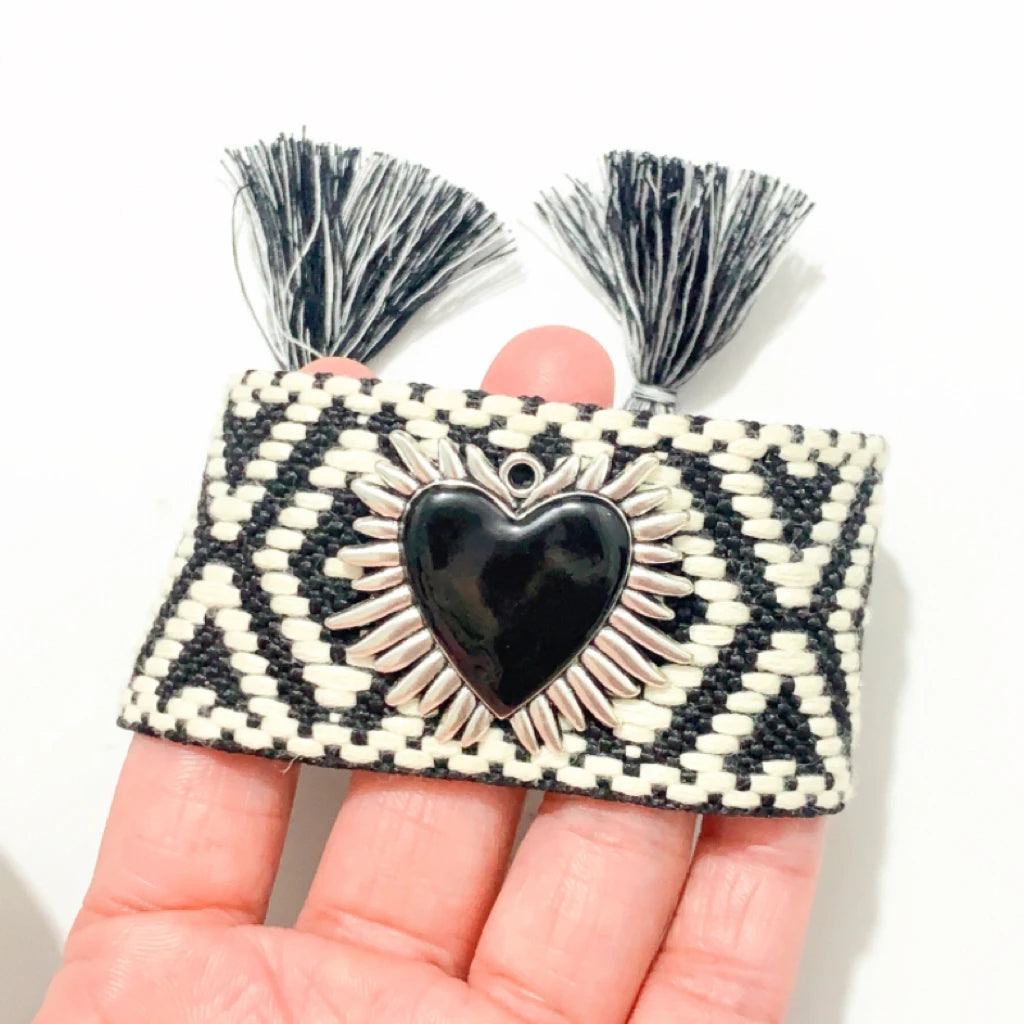 Golden Sacred Heart Bracelet – Adjustable Cotton Rope Christian Jewelry for Women - Image 7