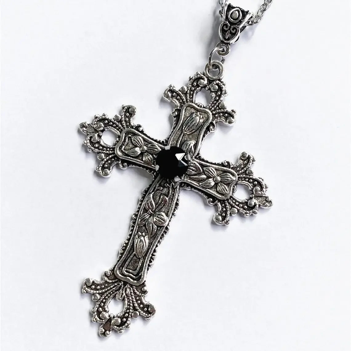 Gothic Style Cross Pendant Necklace - Image 6